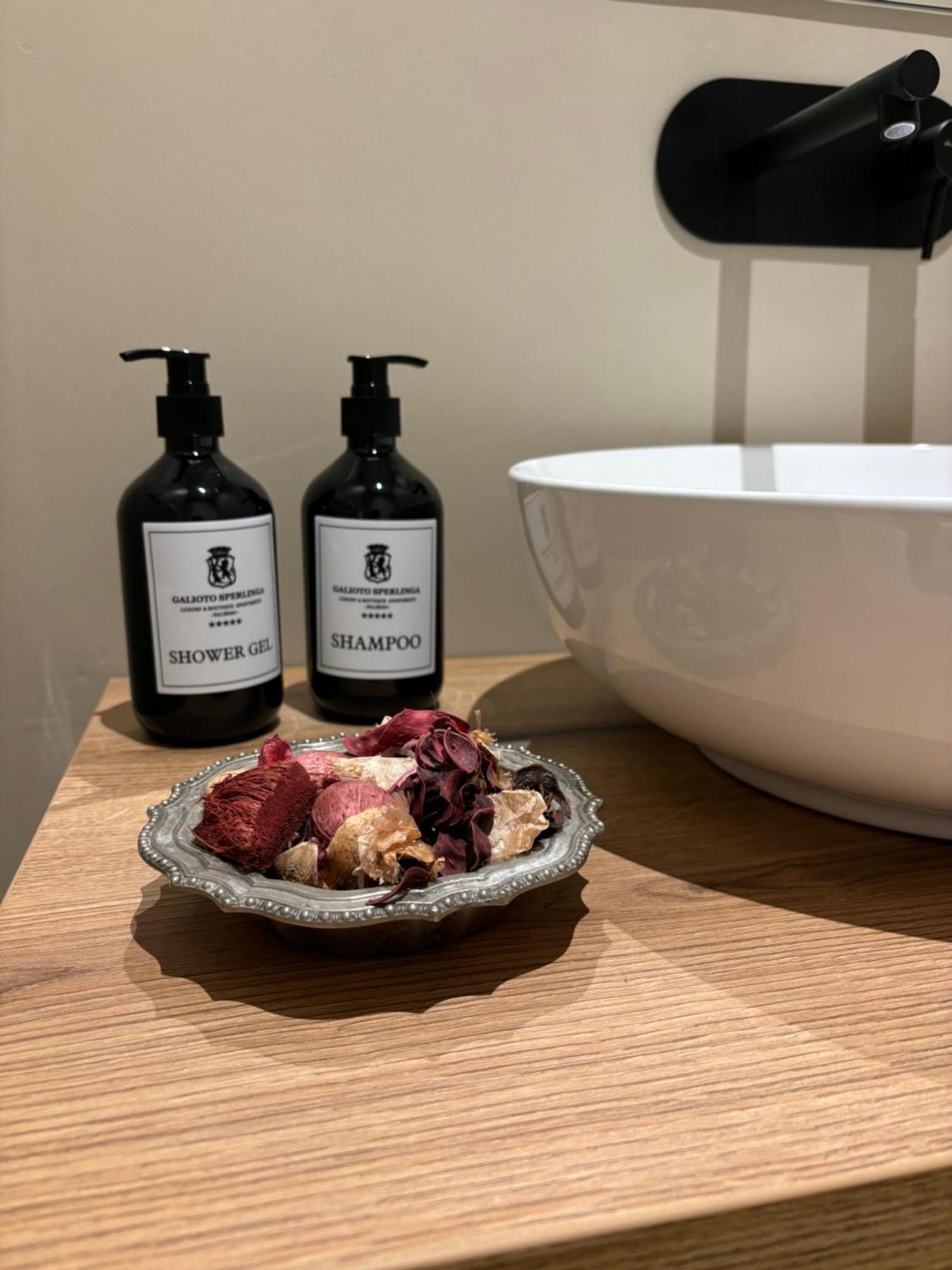 Galioto Sperlinga Luxury Boutique Apartments Palermo Luaran gambar